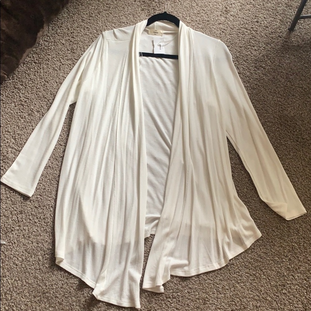 NWT lightweight white cardigan